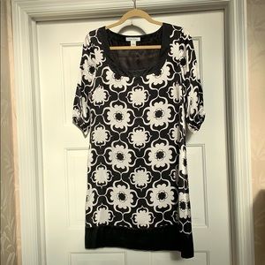 White House Black Market Short B&W satin dress